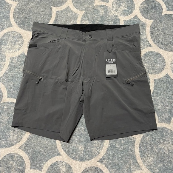 NWT Beyond Clothing mens cargo shorts - Picture 1 of 8